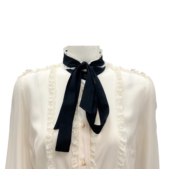 DOLCE & GABBANA IVORY / BLACK LACE TRIMMED PEARL BUTTON TIE NECK SILK BLOUSE - Picture 5 of 5